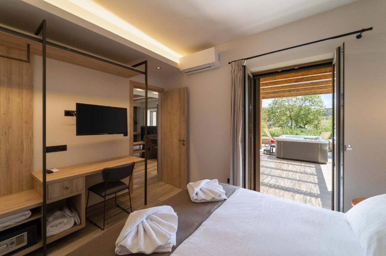Quinta Essentia Suites Foiníki Zewnętrze zdjęcie